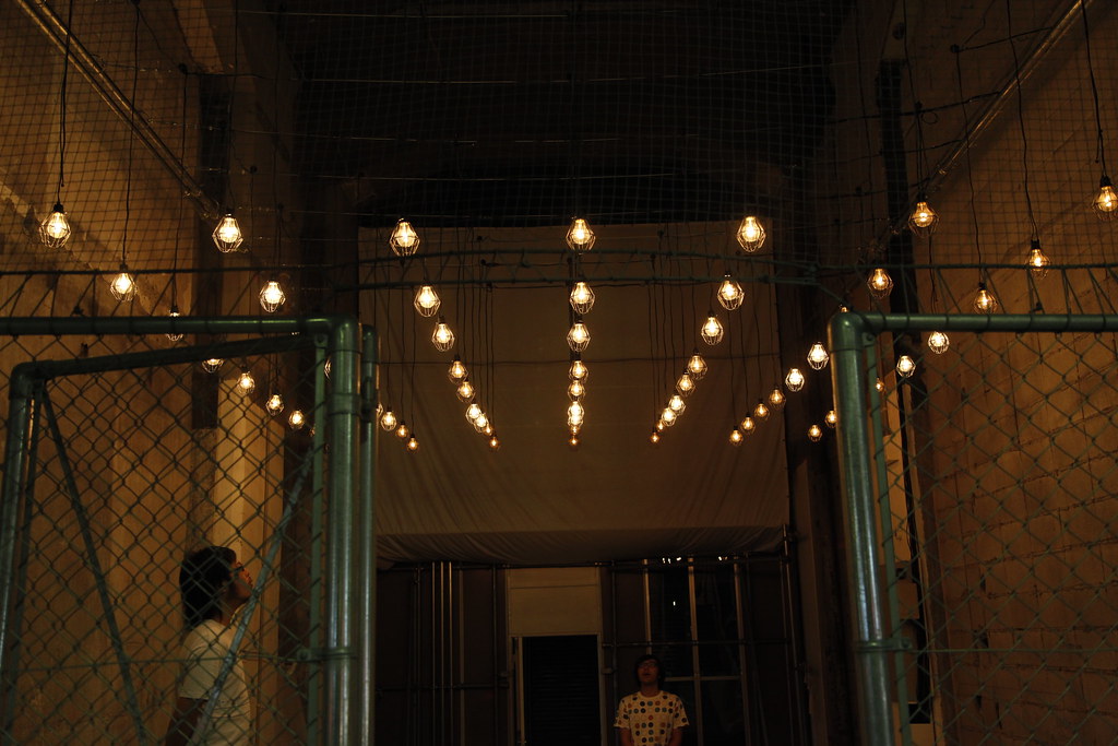 神戸ビエンナーレ2011 高架下アートプロジェクト - Brilliant Noise