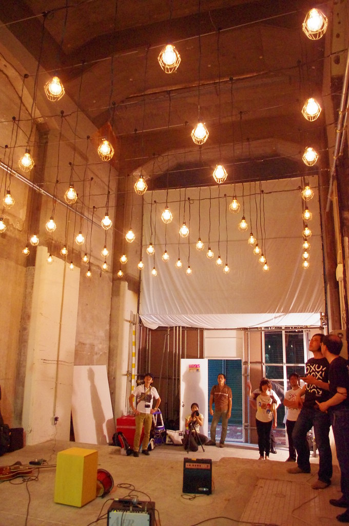 神戸ビエンナーレ2011 高架下アートプロジェクト - Brilliant Noise