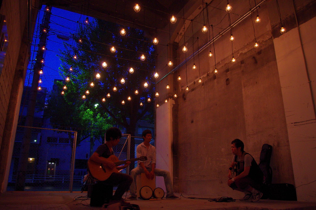 神戸ビエンナーレ2011 高架下アートプロジェクト - Brilliant Noise