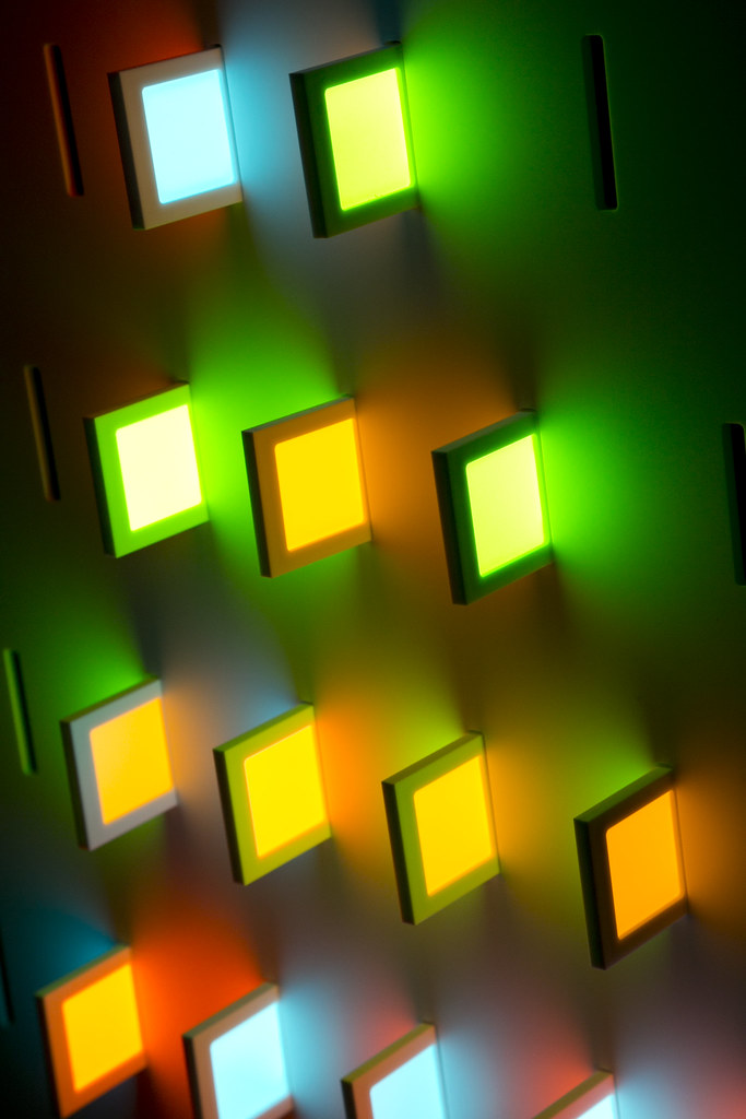 光と音のシンフォニー「ライティング・オブジェ2013」