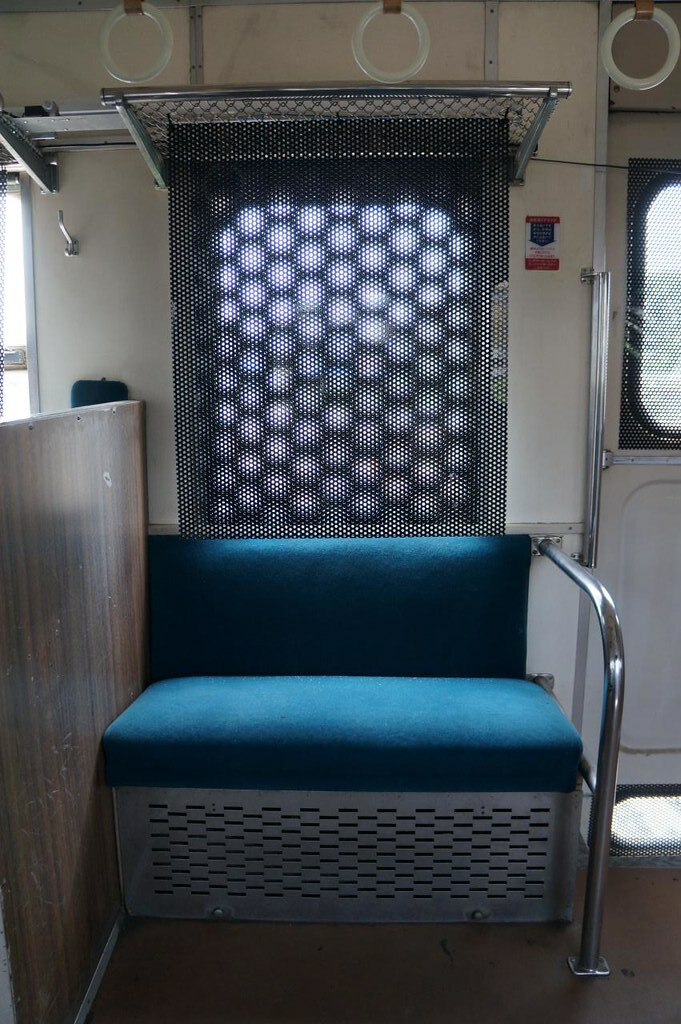 White Dots Train